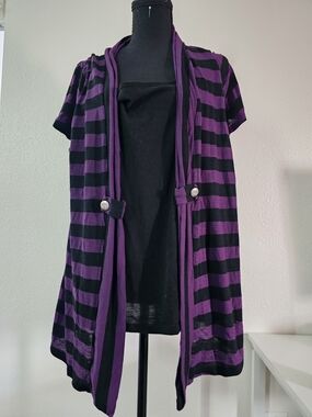 Striped Open-Front Short-Sleeve Vest in Purple and Black